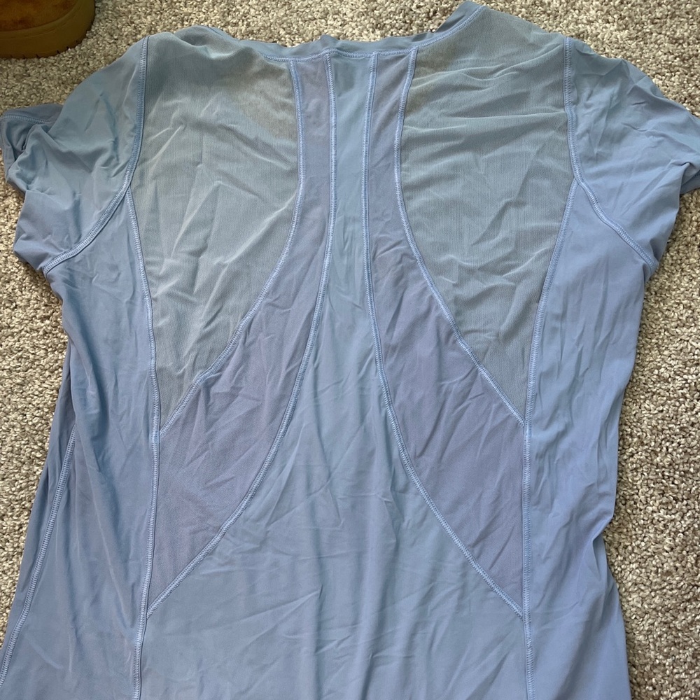 Lululemon top